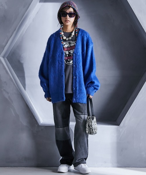 GEVS.(ジェイヴィス)の「綿100%グラフィックプリントロングスリーブTシャツ <大きいサイズ有>GEVS.(Tシャツ/カットソー・レディース・チャコール/ベージュ系・M/5L/4L/3L/LL/L)」の17枚目の写真