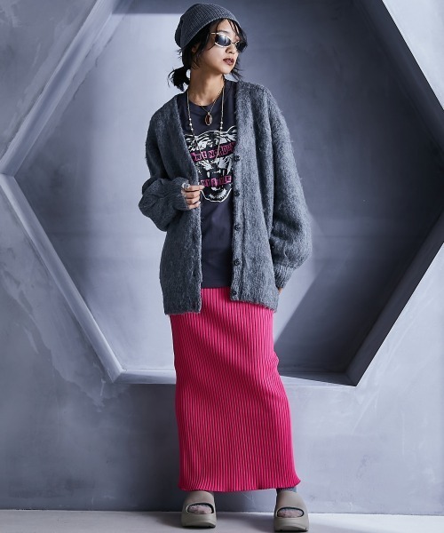 GEVS.(ジェイヴィス)の「綿100%グラフィックプリントロングスリーブTシャツ <大きいサイズ有>GEVS.(Tシャツ/カットソー・レディース・チャコール/ベージュ系・M/5L/4L/3L/LL/L)」の22枚目の写真