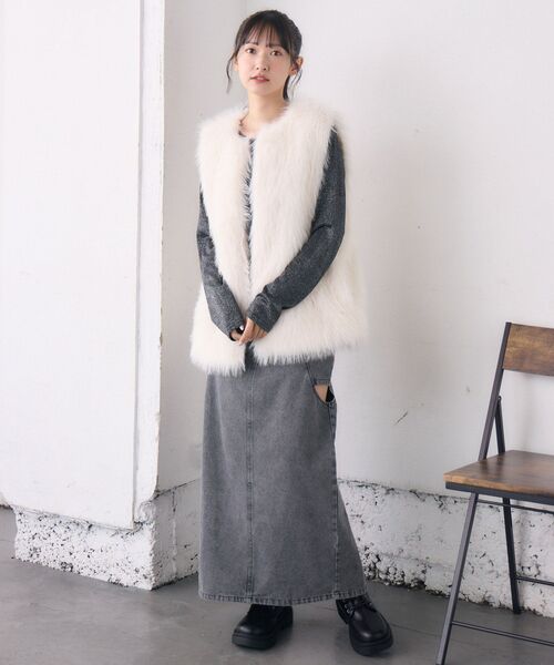 RETRO GIRL（レトロガール）の「サイドスリットデニムSK（デニムスカート・レディース・ブルー系その他/ブラック・FREE）」の4枚目の写真