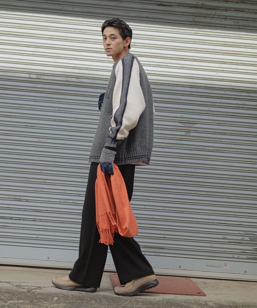 niko and...（ニコアンド）の「カラーワイドストール（マフラー・メンズ・ベージュ/オレンジ/グレー/ブラック・FREE）」の10枚目の写真