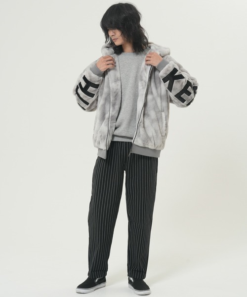 CORISCO（コリスコ）の「バックロゴファーブルゾン(M1)（ブルゾン・メンズ・ベージュ/その他1/その他2/その他3/ホワイト/ブラック/グレー/ブルー/シルバー・MEDIUM/LARGE/X-LARGE）」の22枚目の写真