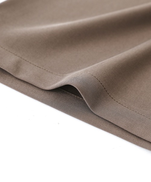 kOhAKU（コハク）の「『タックポケットワイドパンツ』（スラックス・レディース・ブラック/ブラウン・2/1）」の7枚目の写真