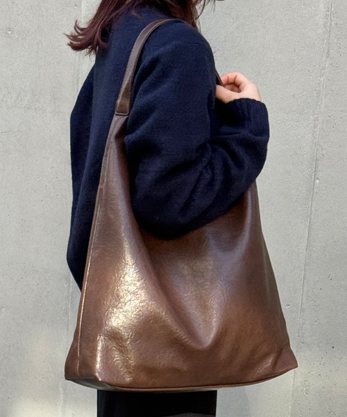 トライアングルトートバッグ【ポーチ付き】（トートバッグ）｜Dita Muaj.（ディータムアージュ）