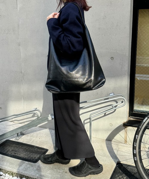 トライアングルトートバッグ【ポーチ付き】（トートバッグ）｜Dita Muaj.（ディータムアージュ）