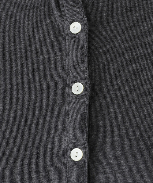 IENA LA BOUCLE - IENA LA BOUCLE フリルヘンリーネックカットソー IENA LA BOUCLE フリルヘンリーネックカットソー（Tシャツ