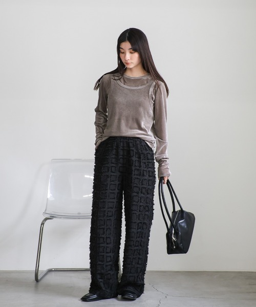 select MOCA(セレクトモカ)の「シアーフロッキーレイヤードセット(Tシャツ/カットソー・レディース・チャコールグレー/アイボリー/ブラック・FREE)」の5枚目の写真
