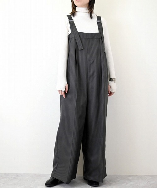 STYLEBLOCK（スタイルブロック）の「ピンストライプベアサロペット（サロペット/オーバーオール・レディース・グレイッシュベージュ/ブラック/チャコールグレー/ネイビー・M）」の3枚目の写真