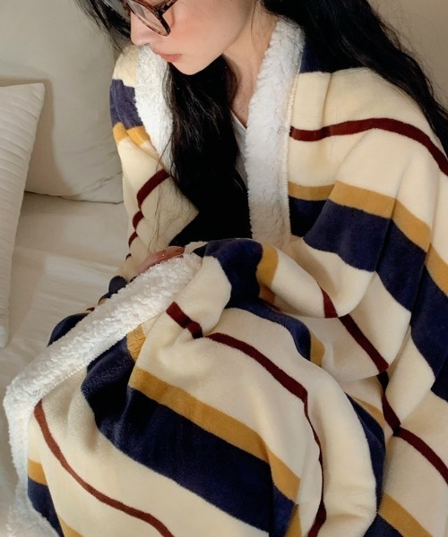 セール】マルチボーダーブランケット（家具）｜Made in I（メイドイン