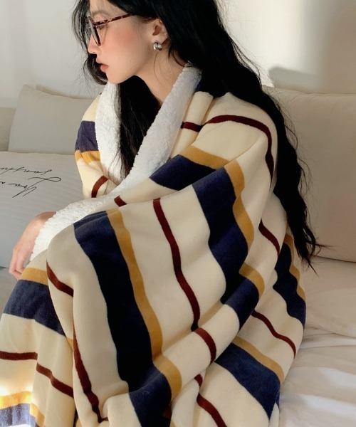 マルチボーダーのブランケット セール】マルチボーダーブランケット（家具）｜Made in I（メイドイン