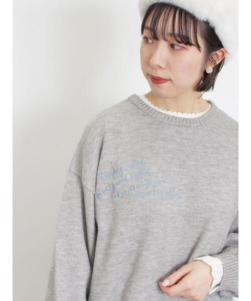 Samansa Mos2(サマンサ モスモス)の「◎【マシンウォッシャブル】手描き風刺繍ニット(ニット/セーター・レディース・ベージュ/ネイビー/グレー・F)」の11枚目の写真