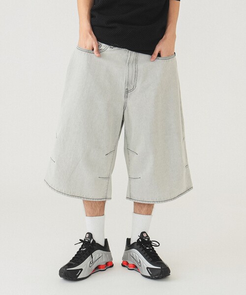 BEAMS(ビームス)の「5ポケット クウォーターレングス ワイドデニム(デニムパンツ・メンズ・ブラック/ブルー/ホワイト・XL/L/M/S)」の10枚目の写真