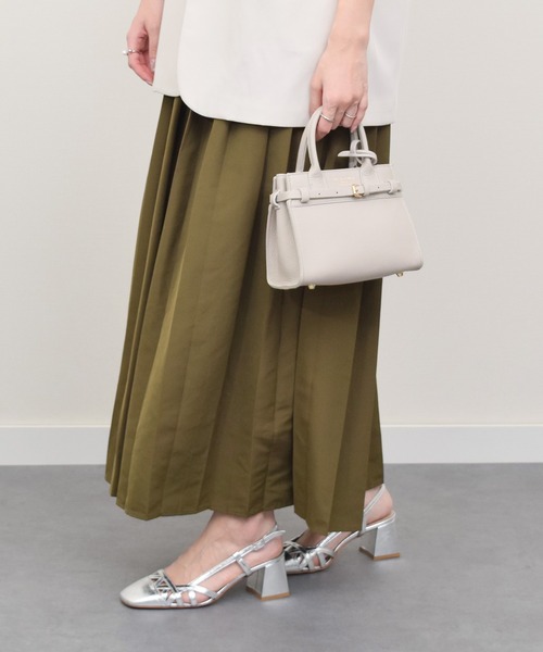 CHRISTIAN VILLA（クリスチャンヴィラ）の「【CHRISTIAN VILLA】スモールサイズレザーハンドバッグ(Q56406)（ハンドバッグ・レディース・ライトグレー/ブラック・ALL）」の9枚目の写真