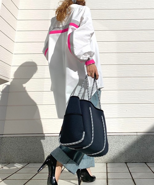 Q（キュー）の「ヨークリブドッキングシャツ（シャツ/ブラウス・レディース・ライトブルー/ホワイト/グレー/ホワイト系・MEDIUM）」の20枚目の写真