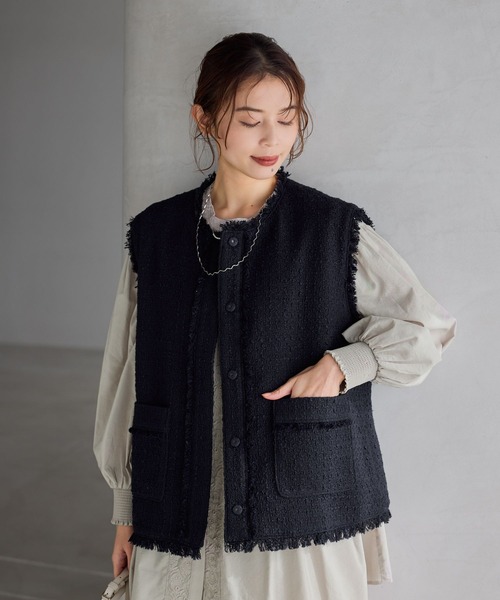 studio CLIP(スタディオクリップ)の「ノーカラーツイードベスト《オケージョン2026SS》(ベスト・レディース・ネイビー/アイボリー・FREE)」の13枚目の写真