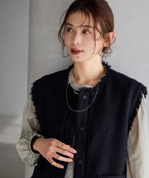 studio CLIP(スタディオクリップ)の「ノーカラーツイードベスト《オケージョン2026SS》(ベスト・レディース・ネイビー/アイボリー・FREE)」の16枚目の写真