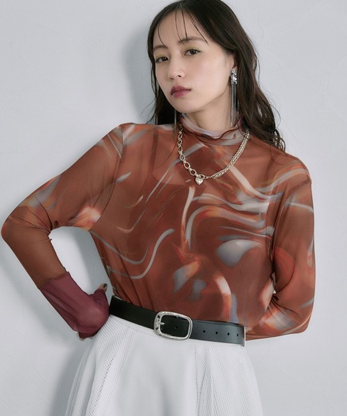 HARE(ハレ)の「リフレクションガラシアートップス(HARE)(Tシャツ/カットソー・レディース・パープル/オレンジ・FREE)」の1枚目の写真
