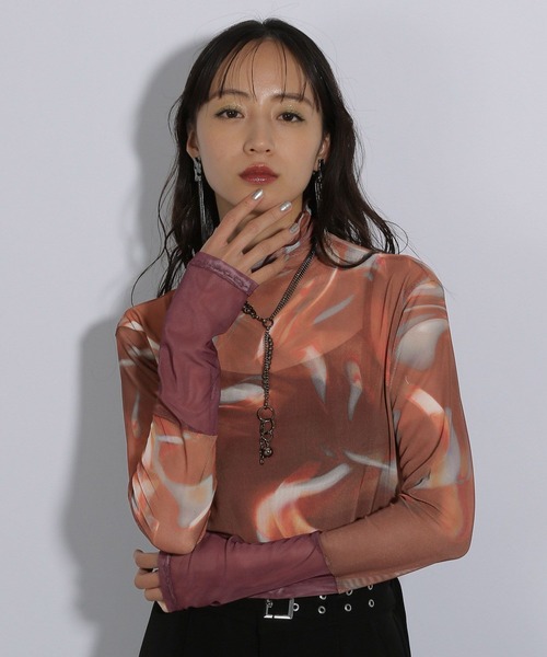 HARE(ハレ)の「リフレクションガラシアートップス(HARE)(Tシャツ/カットソー・レディース・パープル/オレンジ・FREE)」の12枚目の写真