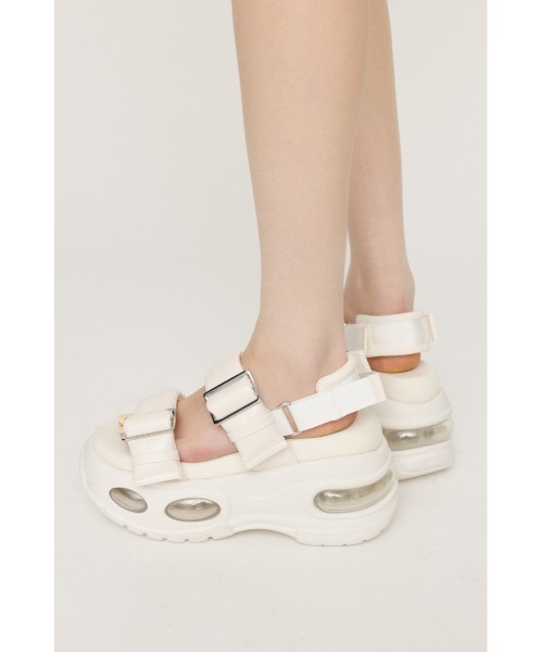 SLY（スライ）の「AIR VOLUME SOLE BELT SANDAL エアー ボリュームソール ベルト サンダル 厚底（サンダル・レディース・ブラック/アイボリー・LARGE/MEDIUM/SMALL）」の14枚目の写真