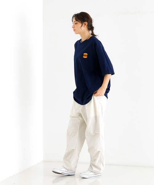 POLeR(ポーラー)の「【POLeR/ポーラー】PRM WASH STEAMED /HAMS/ HEART/CHENILLE EMB TEE/ワンポイント 刺繍Tシャツ / ハンバーガー/ハート(Tシャツ/カットソー・メンズ・ブラック系その他2/ホワイト系その他2/ブラック系その他/ブルー系その他/ブルー系その他2/ホワイト系その他・M/L/XL)」の19枚目の写真