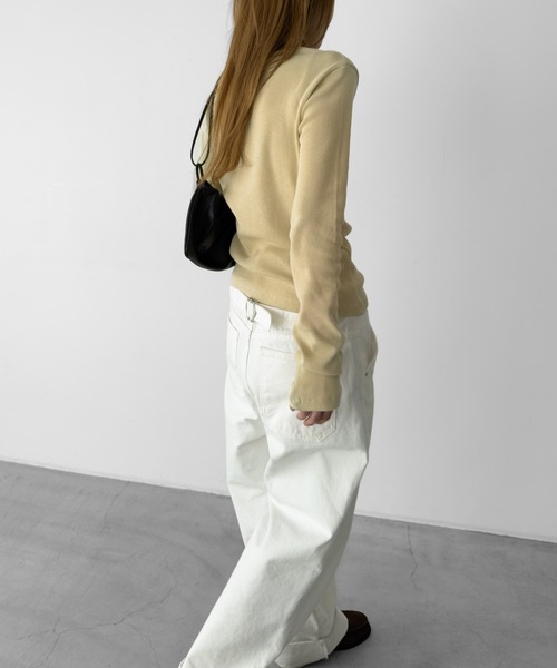 CANAL JEAN(キャナルジーン)の「El mar クルーネックリブロンT(Tシャツ/カットソー・レディース・ライラック/ライトイエロー/ホワイト/ネイビー/イエロー/ヘザーグレー/パープル・ONE SIZE)」の17枚目の写真