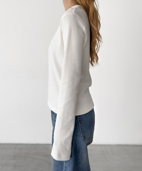 CANAL JEAN(キャナルジーン)の「El mar クルーネックリブロンT(Tシャツ/カットソー・レディース・ライラック/ライトイエロー/ホワイト/ネイビー/イエロー/ヘザーグレー/パープル・ONE SIZE)」の22枚目の写真