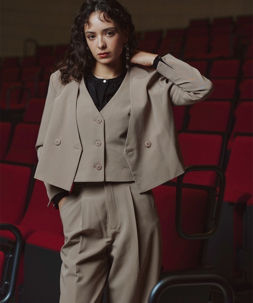 Callarus（カラルス）の「デザインショートジャケットパンツセットアップスーツ（ジャケット＋ジレ＋パンツ）〔Callarus〕（スーツセット・レディース・ブラック/モカ・M/3L/LL/L/S）」の6枚目の写真