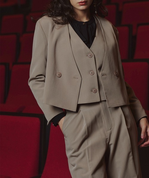 Callarus（カラルス）の「デザインショートジャケットパンツセットアップスーツ（ジャケット＋ジレ＋パンツ）〔Callarus〕（スーツセット・レディース・ブラック/モカ・M/3L/LL/L/S）」の7枚目の写真