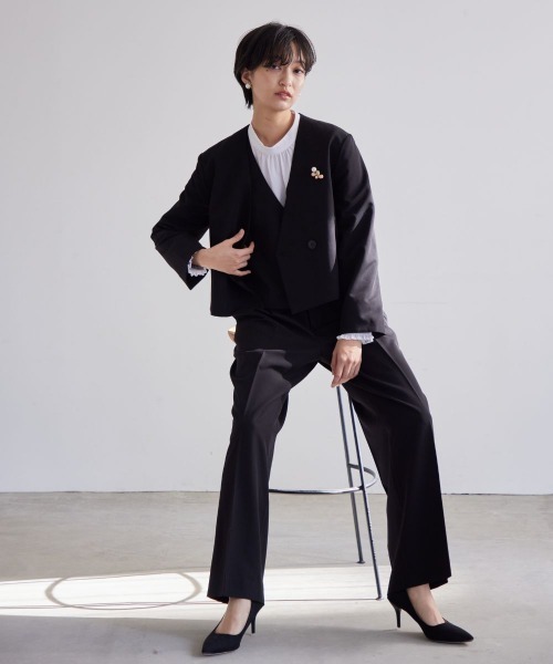Callarus（カラルス）の「デザインショートジャケットパンツセットアップスーツ（ジャケット＋ジレ＋パンツ）〔Callarus〕（スーツセット・レディース・ブラック/モカ・M/3L/LL/L/S）」の15枚目の写真