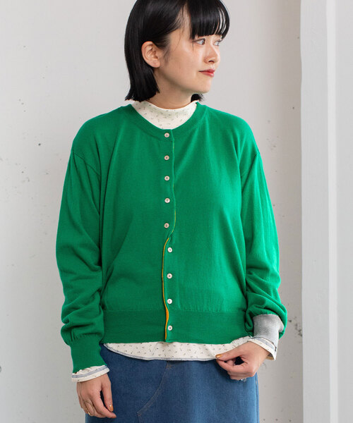 POU DOU DOU(プードゥドゥ)の「変形前立てクルーネックニットカーディガン(カーディガン/ボレロ・レディース・ブラック/グリーン/オレンジ/グレー/ブルー・M)」の3枚目の写真