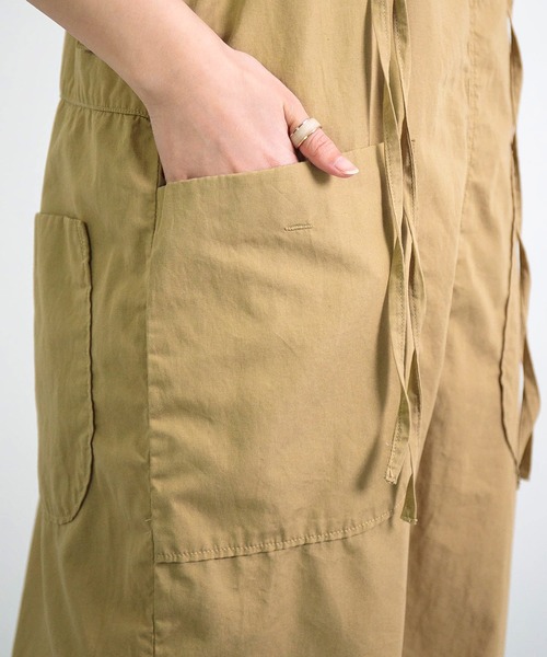 D.M.G.（ドミンゴ）の「[ D.M.G / ディーエムジー ] 綿麻ウェザー ストラップサロペットパンツ（サロペット/オーバーオール・レディース・ブラック/ベージュ・FREE）」の13枚目の写真