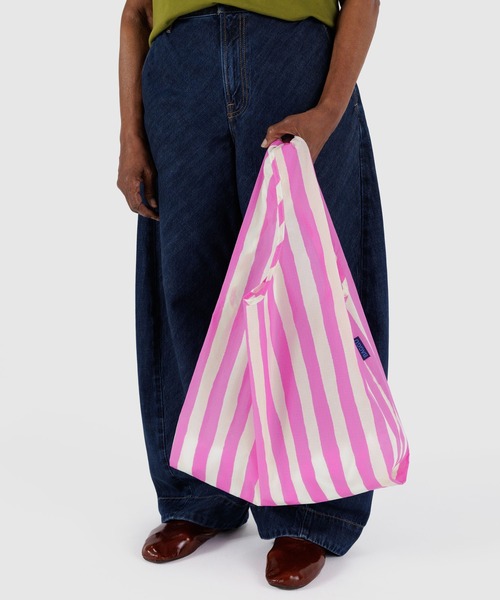 BAGGU(バグー)の「STANDARD BAGGU 577.ピンクペイントストライプ(エコバッグ/サブバッグ・レディース・ピンク・FREE)」の1枚目の写真