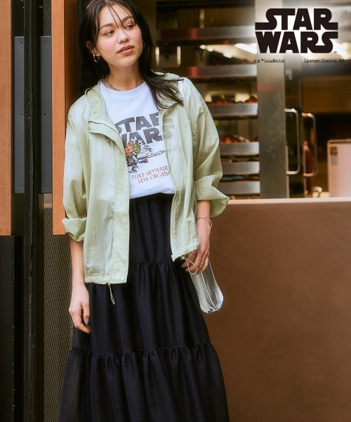 STAR WARS（スターウォーズ）の「＜大きいサイズ＞ STAR WARS/スターウォーズ プリント綿100％Tシャツ（Tシャツ/カットソー・レディース・ブラック/オフホワイト/サンドベージュ・L/LL/3L/4L/5L）」の8枚目の写真