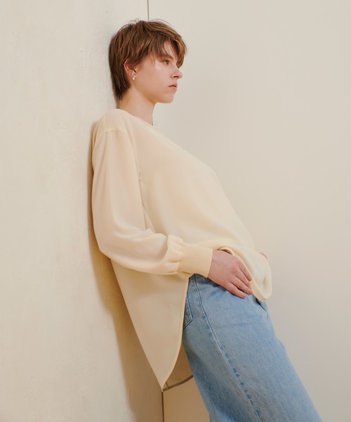 allureville(アルアバイル)の「リブカフスプルオーバーブラウス(シャツ/ブラウス・レディース・ベージュ/ブラック/オフホワイト・2)」の19枚目の写真