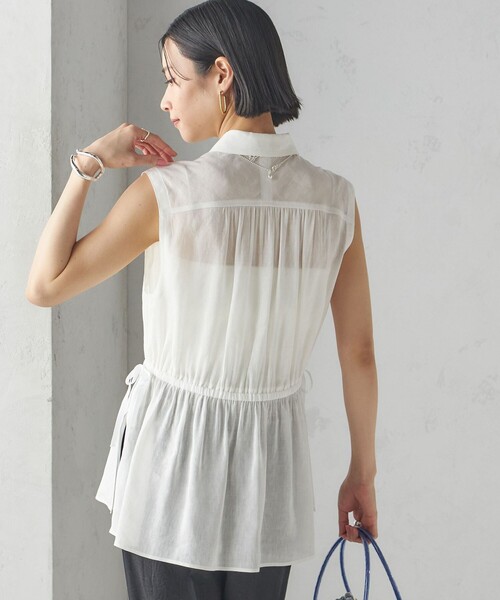 SHIPS(シップス)の「〈手洗い可能〉IMPERIAL LINEN Wポケット ノースリーブ シャツ(シャツ/ブラウス・レディース・ベージュ/ネイビー/オフホワイト・ONE SIZE)」の15枚目の写真