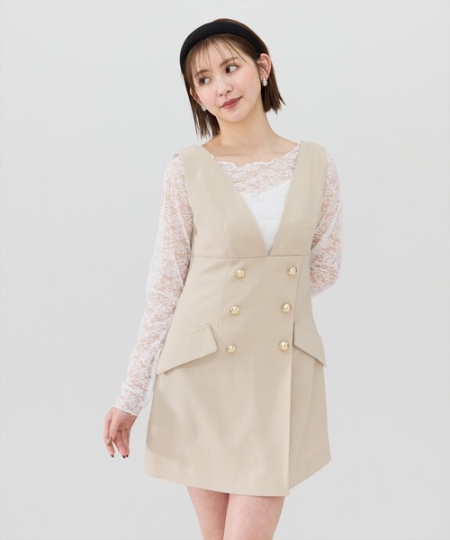 REDYAZEL（レディアゼル）の「【セットアップ可能】ダブルボタンミニジャンパースカート（ジャンパースカート・レディース・ブラック/オフホワイト/サックスブルー・SMALL/MEDIUM）」の4枚目の写真