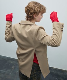 uyu.（ウユ）の「バックスリットデザインテーラードジャケット（テーラードジャケット）」