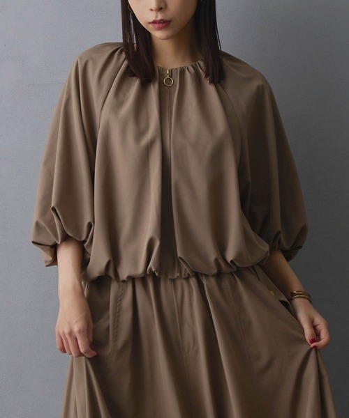 NICOLE white(ニコルホワイト)の「バルーンブルゾン(ブルゾン・レディース・モカ/ブラック/オフホワイト・FREE)」の3枚目の写真