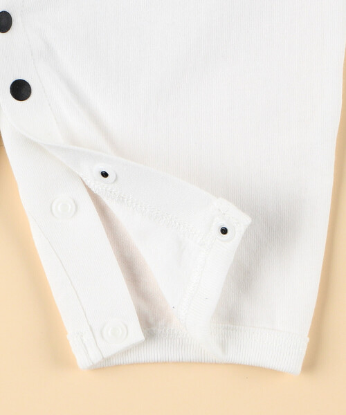 COMME CA ISM（コムサイズム）の「ギンガムチェック おしりパッチロゴ ツーウェイオール（ロンパース・キッズ・ホワイト・60-80cm）」の8枚目の写真