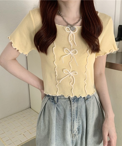 Teem Store(チームストア)の「リボン付きパイピングメロウ サマーニット トップス(ニット/セーター・レディース・イエロー/ホワイト/ピンク/ブラック/ブルー・F)」の4枚目の写真