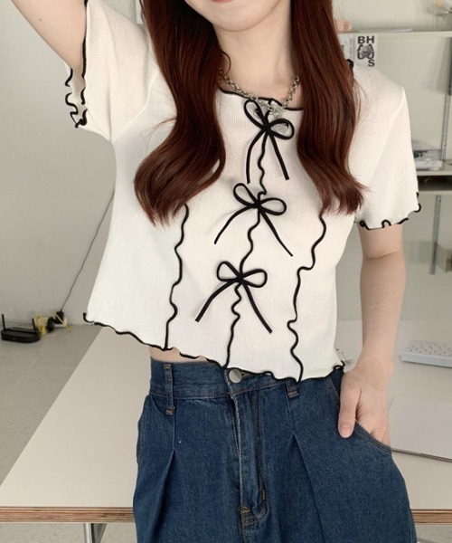 Teem Store(チームストア)の「リボン付きパイピングメロウ サマーニット トップス(ニット/セーター・レディース・イエロー/ホワイト/ピンク/ブラック/ブルー・F)」の7枚目の写真