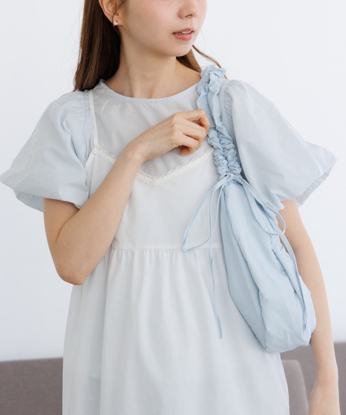 flower（フラワー）の「フェミニンパフブラウス4（シャツ/ブラウス・レディース・ブルー/ピンク/ホワイト・FREE）」の2枚目の写真