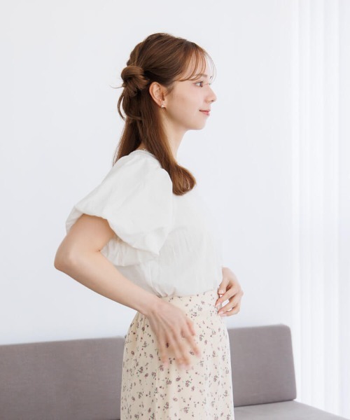 flower（フラワー）の「フェミニンパフブラウス4（シャツ/ブラウス・レディース・ブルー/ピンク/ホワイト・FREE）」の4枚目の写真