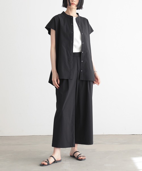 for/c(フォーシー)の「ドライフレンチスリーブブラウス【サスティナブル】(シャツ/ブラウス・レディース・ブラック/オフホワイト・M/L)」の6枚目の写真