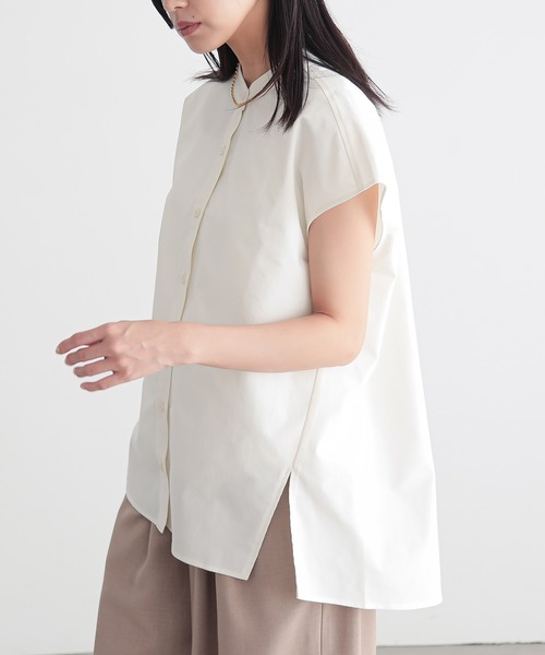 for/c(フォーシー)の「ドライフレンチスリーブブラウス【サスティナブル】(シャツ/ブラウス・レディース・ブラック/オフホワイト・M/L)」の11枚目の写真