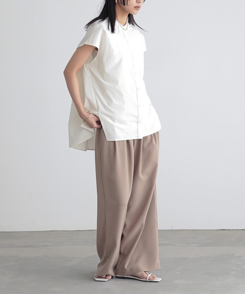 for/c(フォーシー)の「ドライフレンチスリーブブラウス【サスティナブル】(シャツ/ブラウス・レディース・ブラック/オフホワイト・M/L)」の14枚目の写真