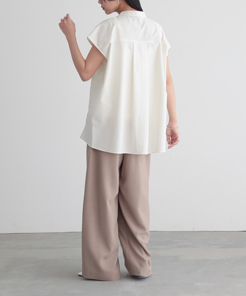 for/c(フォーシー)の「ドライフレンチスリーブブラウス【サスティナブル】(シャツ/ブラウス・レディース・ブラック/オフホワイト・M/L)」の15枚目の写真
