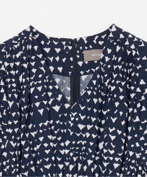 HELIOPOLE（エリオポール）の「SHEERSUCKER PRINTED DRESS（ワンピース・レディース・グリーン/ネイビー・38）」の6枚目の写真