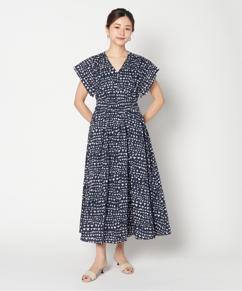 HELIOPOLE（エリオポール）の「SHEERSUCKER PRINTED DRESS（ワンピース・レディース・グリーン/ネイビー・38）」の13枚目の写真