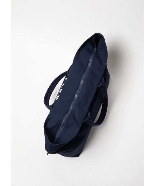 APPLEBUM(アップルバム)の「Logo Zip Totebag(トートバッグ・メンズ・ネイビー・FREE)」の5枚目の写真