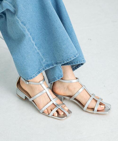 URBAN RESEARCH Sonny Label(アーバンリサーチサニーレーベル)の「ナローストラップサンダル(サンダル・レディース・シルバー/ブラウン/ブラック・MEDIUM/LARGE/SMALL)」の3枚目の写真